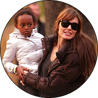 Angelina Jolie, a világ leghíresebb anyukája
