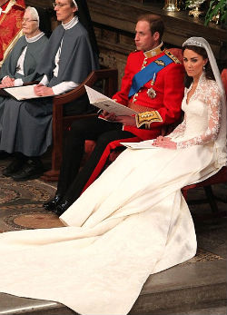 Megházasodott Vilmos herceg! Percről percre tudósítunk a királyi esküvőről!