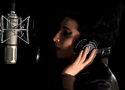 Árulják Amy Winehouse mikrofonját