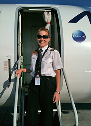 Nő a pilótafülkében  