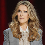 Fürdeni akart a betörő Celine Dion luxusvillájában