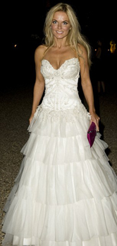 Geri Halliwell menyasszonynak öltözött