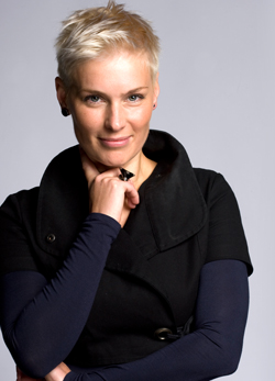 Intimitás nyilvános térben