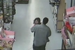 Megpróbáltak elrabolni egy kislányt a hipermarketben