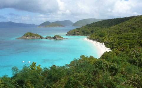 Elérhető luxus hajóutak az édeni Karib-tengeren