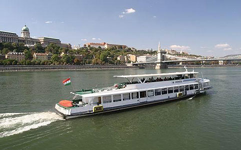 Fedezze fel Budapestet a MAHART hajóinak fedélzetén!