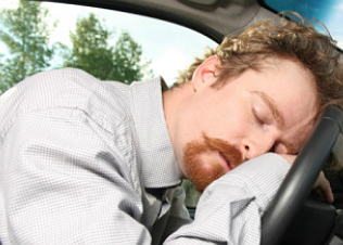 Álmos vagy részeg? – ugyanolyan veszélyes sofőr