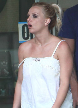 Rémesen néz ki Britney Spears - fotó