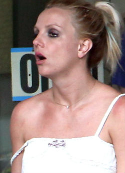 Rémesen néz ki Britney Spears - fotó