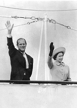 65. házassági évfordulóját ünnepli II. Erzsébet – 65 érdekesség a nászról