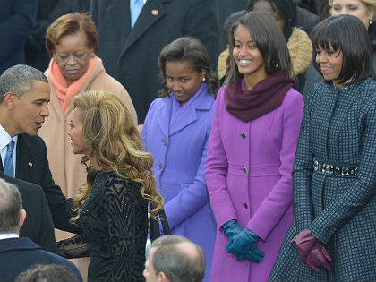 Pucc! Michelle Obama 50. születésnapja