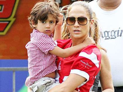Balesetet szenvedett Jennifer Lopez fia