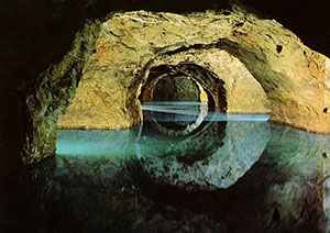 10 csodálatos barlang, amit látnod kell