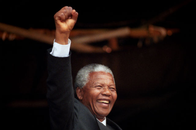 Meghalt Mandela