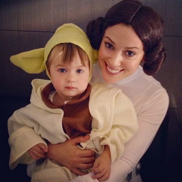 Alyssa Milano, mint Leia hercegnő és az ő kicsi Shrekje