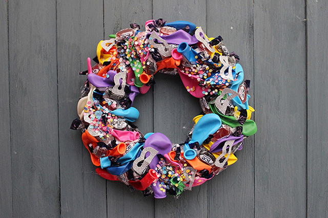 Csináld magad: farsangi ajtódísz