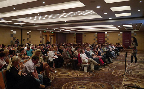  FLABéLOS Zöldtea Est Dr. Almási Kittivel