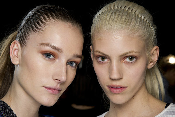 Visszatér a ’90-es évek egyik legbénább kiegészítője Visszatér a ’90-es évek egyik legbénább kiegészítője