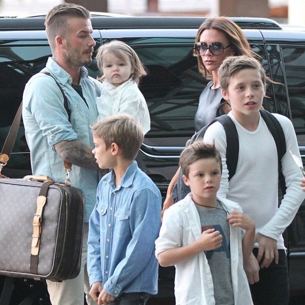  Flipper - Mindennapi celebségek A leghíresebb sztárcsemeték - Cuki fotókkal!