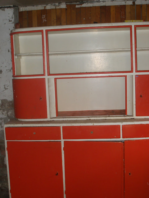 Régi bútorok feltúrbózva