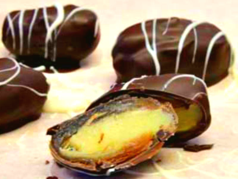 Marcipán és datolya csokiba mártva - érzéki élvezet