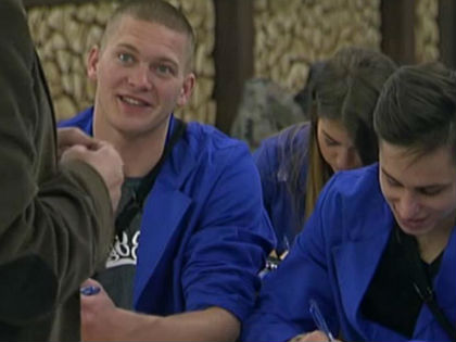 VV6: Csúnya bukás vár a játékosokra