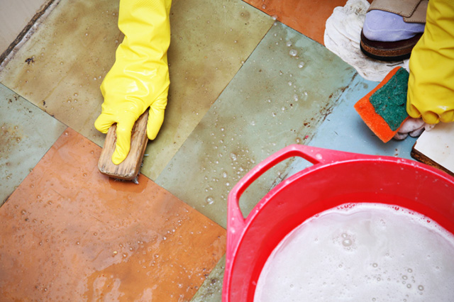 Nem rázva, nem keverve - veszélyes lehet a tavaszi nagytakarítás? Nem rázva, nem keverve - veszélyes lehet a tavaszi nagytakarítás?