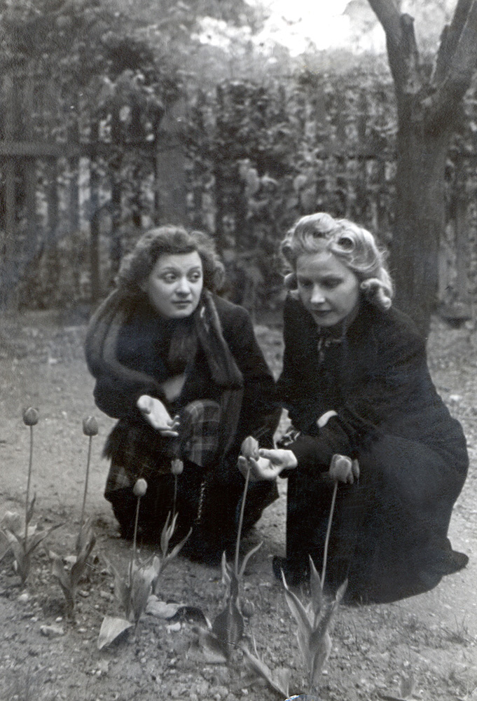 Kiss Manyi kecskét tartott, Tolnay Klári az ablakában nevelte a paprikát