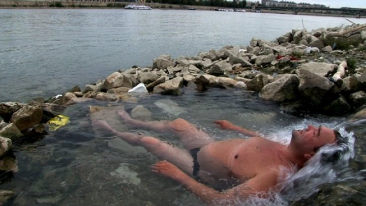 Titkos termálfürdő a rakparton