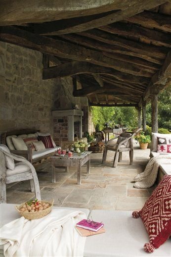 Ház a spanyol hegyekben: így kell belakni egy kertet