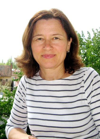 Nálunk néha húsleves helyett sálak gőzölődnek