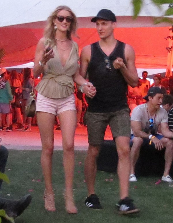 Másik pasival kapták rajta Jason Statham barátnőjét