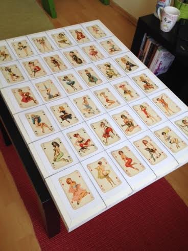 Hogyan lesz lakásdekor egy pakli kártyából?