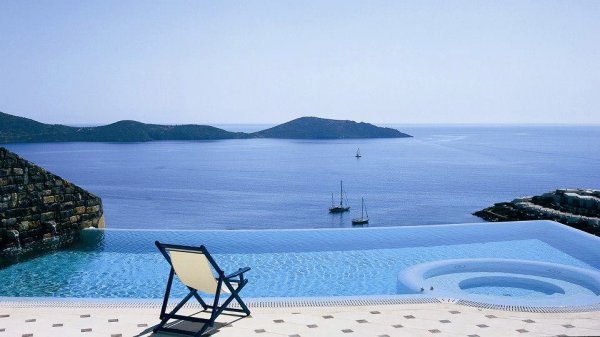 Elképesztő luxusmedencék a nagyvilágból