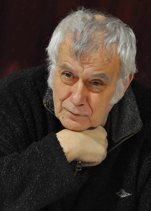 Mosolyogni tessék! Janikovszky Évára emlékeznek barátai