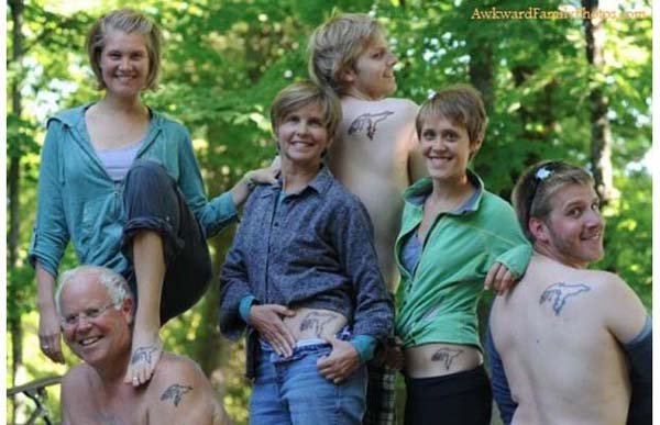 29 totál bizarr családi fotó, amitől zavarba jössz 