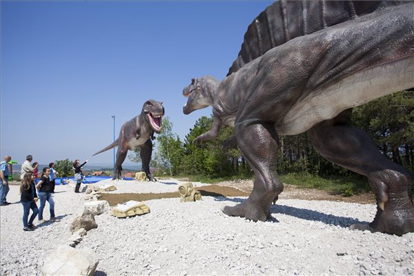 Dinoszauruszuk lepték el Magyarországot - fotó