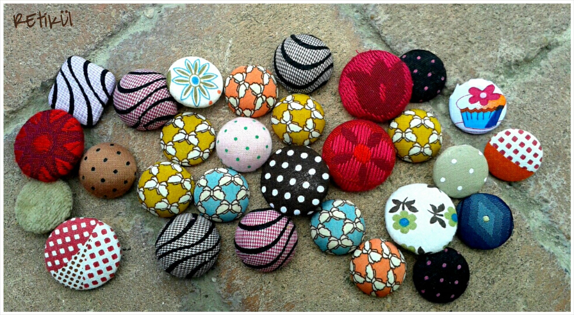 Újra divat a gombbehúzás: kipróbáltuk Újra divat a gombbehúzás: kipróbáltuk