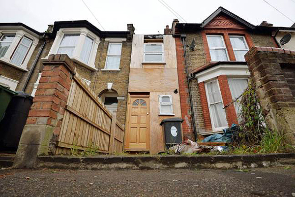 Le akarják bontani London legkeskenyebb házát