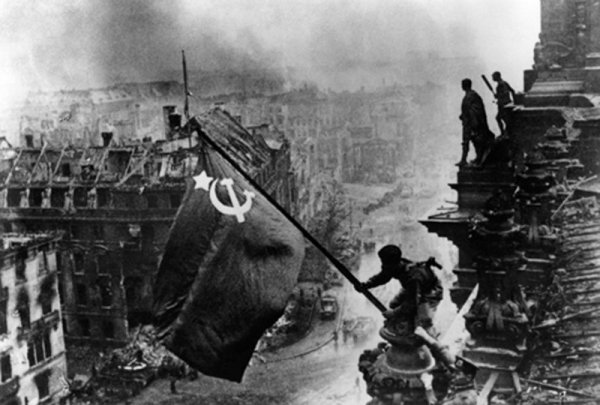 A Győzelem napja Bécsben A Győzelem napja Bécsben