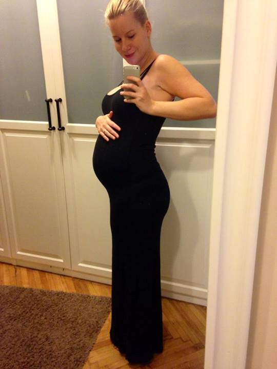 Szépen göbölyödik Mádai Vivien - fotó