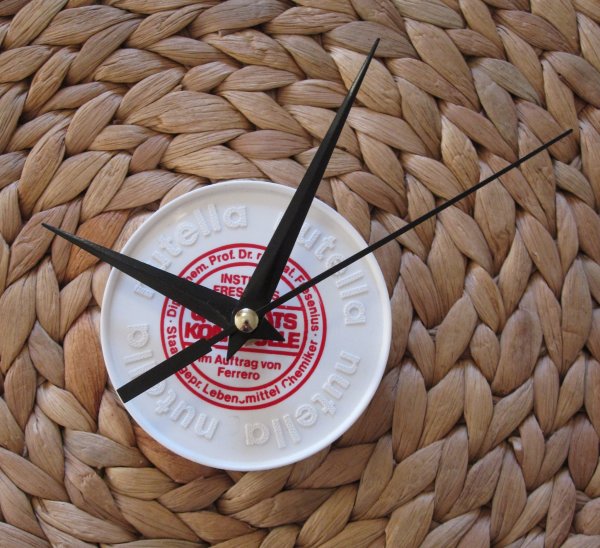 Így lesz óra egy műanyag kupakból