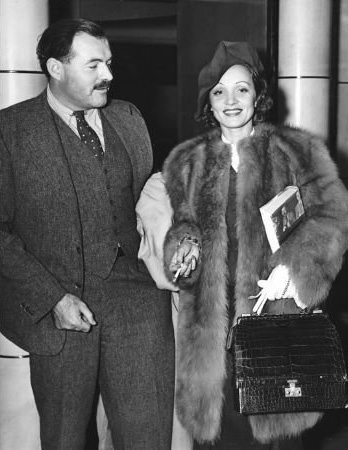 Hemingway és Marlene Dietrich Hemingway és Marlene Dietrich
