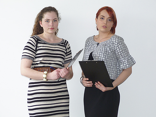 Whistles csíkos ruha, Oasis szegecses bőröv, Planet kisfekete - Háda Evie pamut kabátka – Max Turi Whistles csíkos ruha, Oasis szegecses bőröv, Planet kisfekete - Háda Evie pamut kabátka – Max Turi