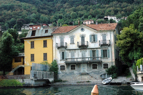 Részeg betörőt fogtak Gerorge Clooney házában