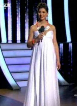 Gyönyörű menyasszonyi ruhát kapott Ördög Nóra