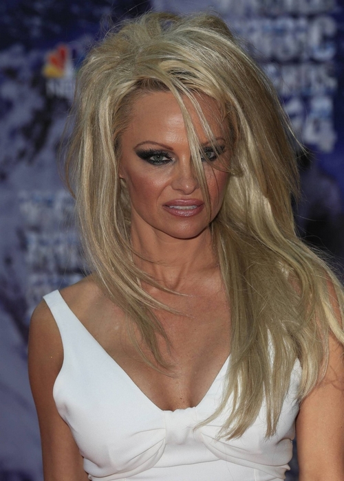 Borzasztóan néz ki Pamela Anderson - fotó