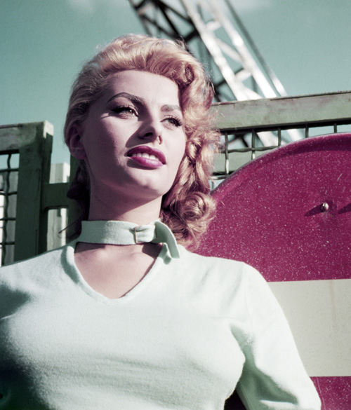 A 80 éves Sophia Loren megtanít szépnek lenni 