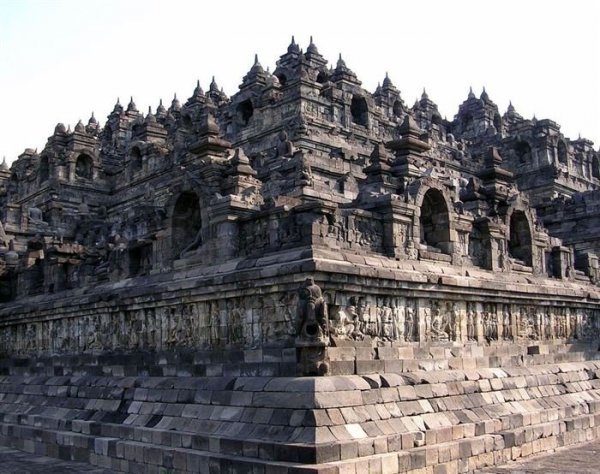 Öt lélegzetelállító templom