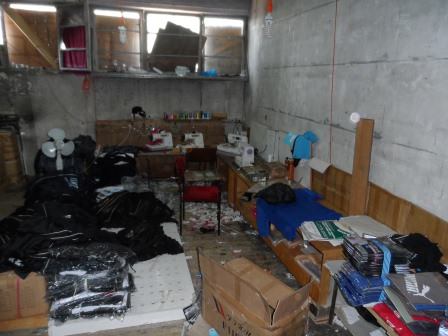 Itt készültek a kamu Nike és Adidas cuccok! - képek